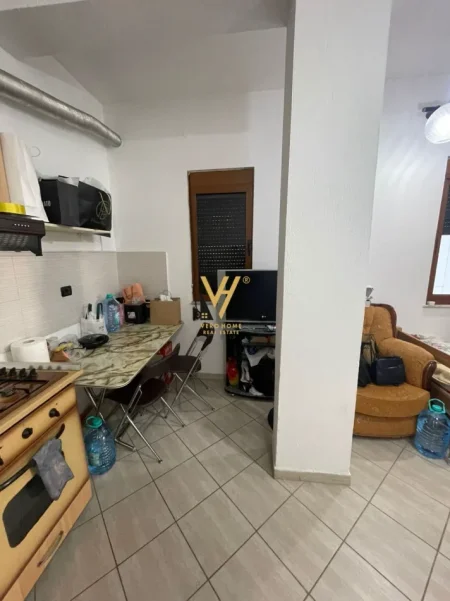 Tirane, jepet me qera apartament 1+1+Ballkon Kati 1, 48 m² 400 € (VASIL SHANTO)