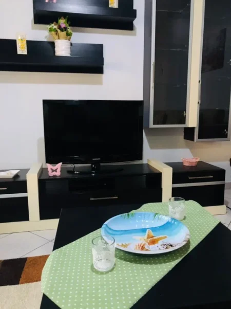 Durres, jepet me qera apartament 2+1 Kati 4, 126 m² 500 € (Bashkia Durrës)