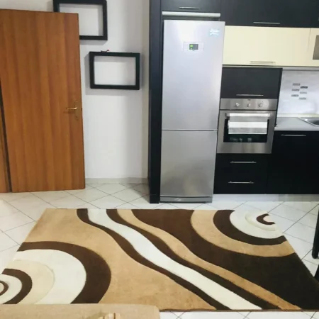 Durres, jepet me qera apartament 2+1 Kati 4, 126 m² 500 € (Bashkia Durrës)