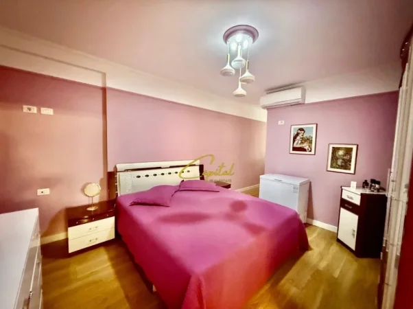 Tirane, jepet me qera apartament 2+1 Kati 1, 112 m² 1.000 € (KOMUNA E PARISIT)