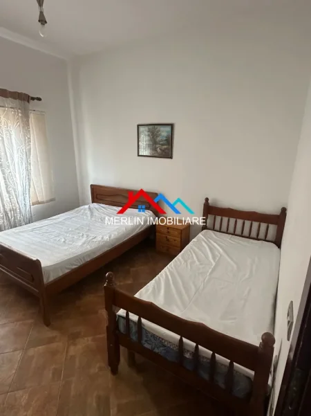 Tirane, jepet me qera apartament 1+1+Ballkon Kati 2, 40 m² 345 € (RRUGA HAVZI NELA.BULEVARDI I RI)
