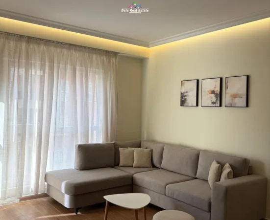 Tirane, jepet me qera 1+1 ,