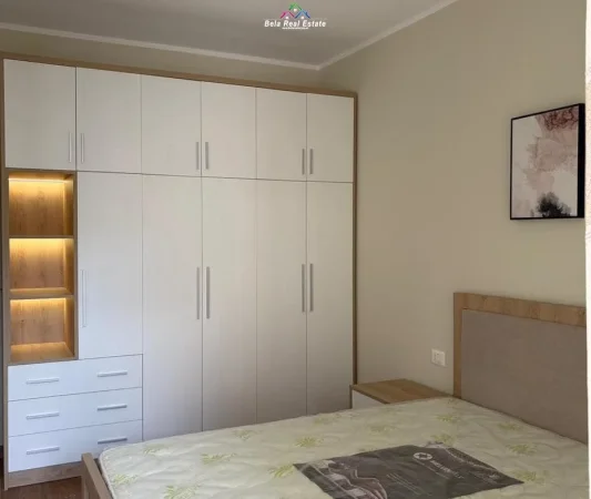 Tirane, jepet me qera 1+1 ,