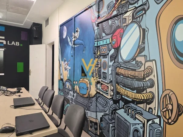 Tirane, jepet me qera zyre Kati 3, 190 m² 3.000 € (RRUGA E ELBASANIT)