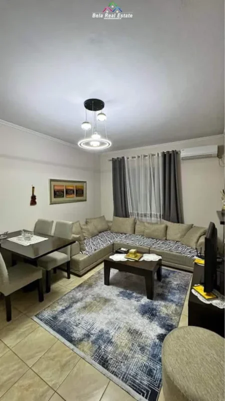 Tirane, jap me qera apartament 2+1 Kati 5, 85 m² 525 € (Spiro Floqi)