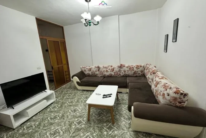 Tirane, jepet me qera apartament 2+1 Kati 7, 87 m² 620 € (Rruga Muzaket)