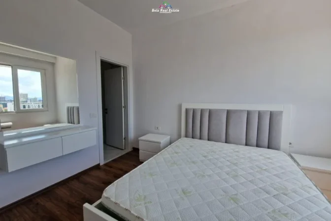 Tirane, jepet me qera apartament 2+1 Kati 7, 100 m² 500 € (paskuqan)