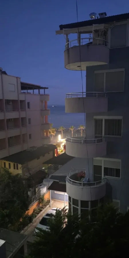 Durres, jepet me qera apartament 1+1 Kati 3, 73 m² 350 € (Bashkia Durrës)