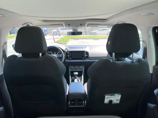 Tirane, shitet Skoda karroq Nafte, e zeze Klima 175.000 km 17.500 €