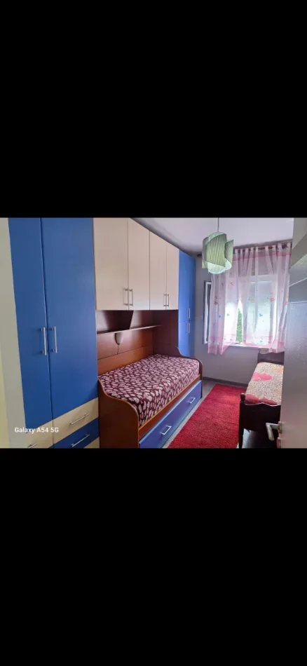 Tirane, jepet me qera nga Pronari, pa-komision apartament 2+1+Ballkon Kati 5, 85 m² 450 € (Ferit Xhajko)
