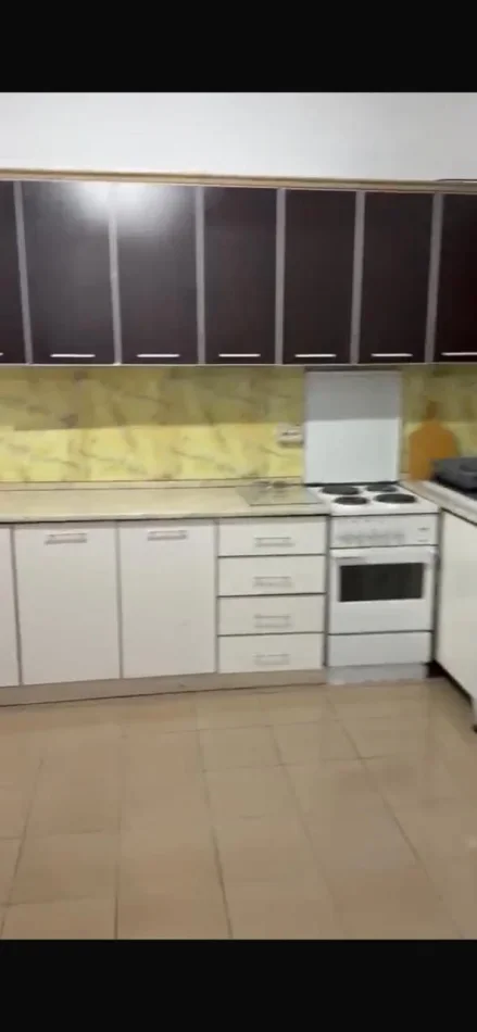 Tirane, jepet me qera apartament 2+1 Kati 1, 90 m² 350 € (Rruga 5 Maji)