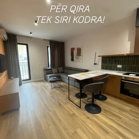 Tirane, jepet me qera apartament 1+1 Kati 1, 50 m² 650 € (Suoermarket Xhangolli Siri Kodra)