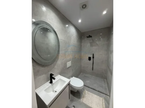 Tirane, shitet apartament 1+1+Ballkon Kati 5, 58 m² 118.000 € (Unaza e Re)