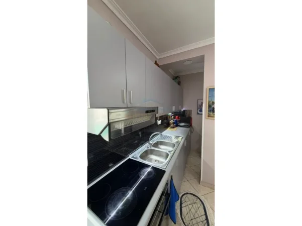 Tirane, shitet apartament 2+1+Ballkon Kati 5, 144 m² 167.000 € (Fresku)