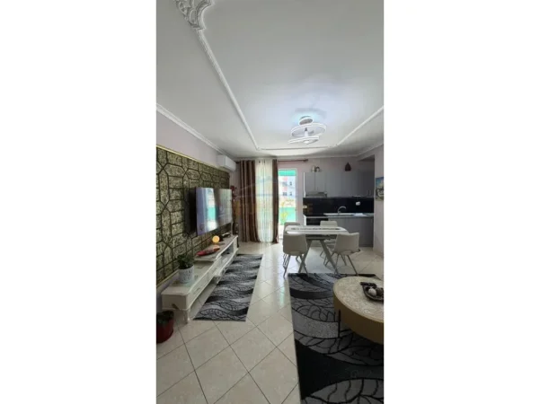 Tirane, shitet apartament 2+1+Ballkon Kati 5, 144 m² 167.000 € (Fresku)