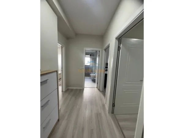 Tirane, shitet 2+1 Kati 7, 99 m² 320.002 € (Rruga e Durresit)