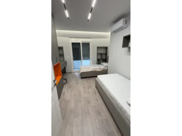 Tirane, shitet apartament 2+1+Ballkon Kati 5, 122 m² 165.000 € (Fresku)