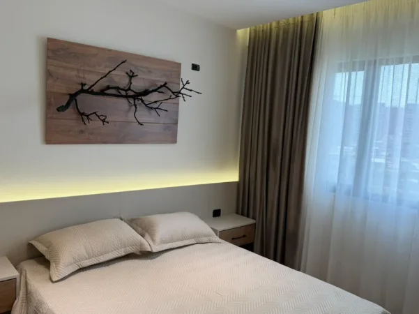 Tirane, shitet apartament 2+1+Ballkon Kati 7, 101 m² 240.000 € (Përballë Kompleksit Delijorgji)