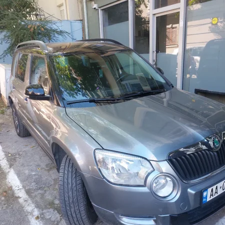 Tirane, shes SUV Yeti 4 x 4 Nafte, gri metalizato manuale Kondicioner 6.300 €