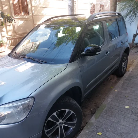 Tirane, shes SUV Yeti 4 x 4 Nafte, gri metalizato manuale Kondicioner 6.300 €