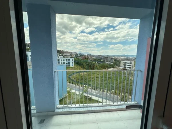 Tirane, shitet apartament 1+1 Kati 3, 59 m² 95.000 € (Fresk)