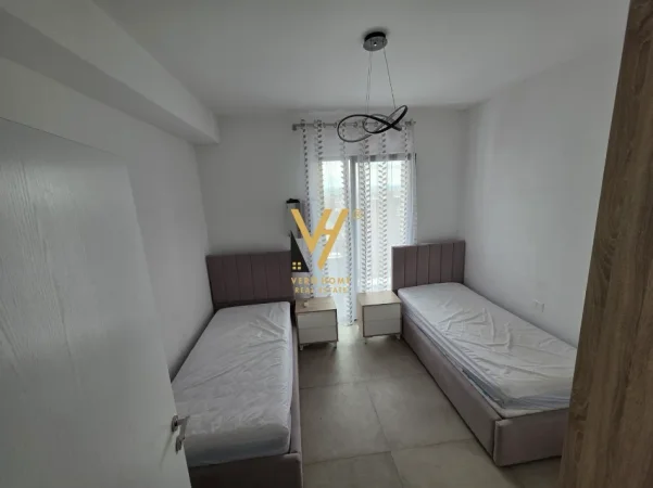 Tirane, jepet me qera apartament 2+1+Ballkon Kati 9, 90 m² 620 € (QSUT)