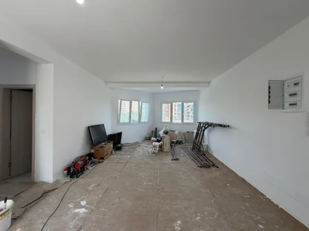 Tirane, jepet me qera apartament 3+1 Kati 2, 131 m² 800 € (Astiri)