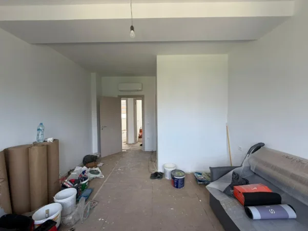 Tirane, jepet me qera apartament 3+1 Kati 2, 131 m² 800 € (Astiri)