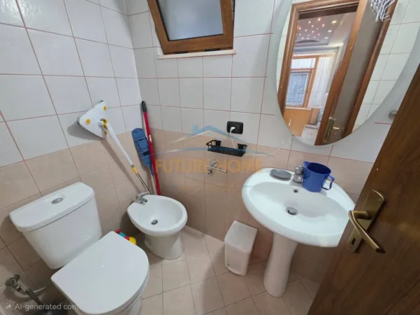 Tirane, jepet me qera garsonier 1+1 Kati 0, 39 m² 350 € (Fakulteti Ekonomik)