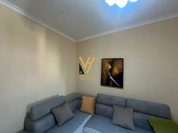 Tirane, jepet me qera apartament 2+1+Ballkon Kati 4, 100 m² 720 € (VASIL SHANTO)