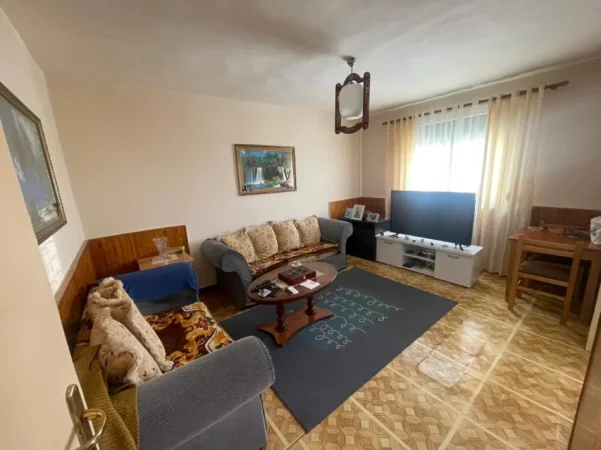 Tirane, jepet me qera apartament 2+1 Kati 3, 73 m² 130.000 € (Ali Demi)