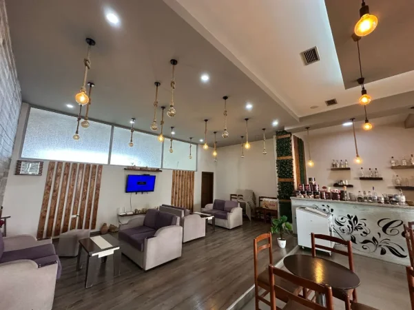 Tirane, shitet ambjent biznesi Kati 0, 77 m² 193.750 € (Kamez)