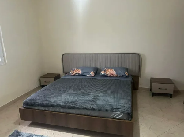 Tirane, jepet me qera apartament 2+1 Kati 1, 80 m² 450 € (pranë Terminalit të Ri)