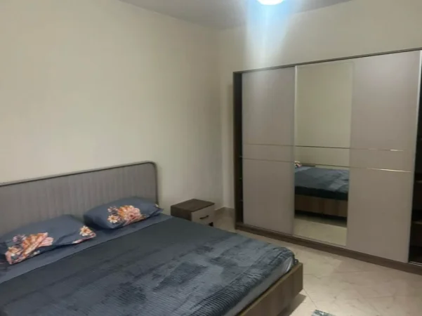 Tirane, jepet me qera apartament 2+1 Kati 1, 80 m² 450 € (pranë Terminalit të Ri)