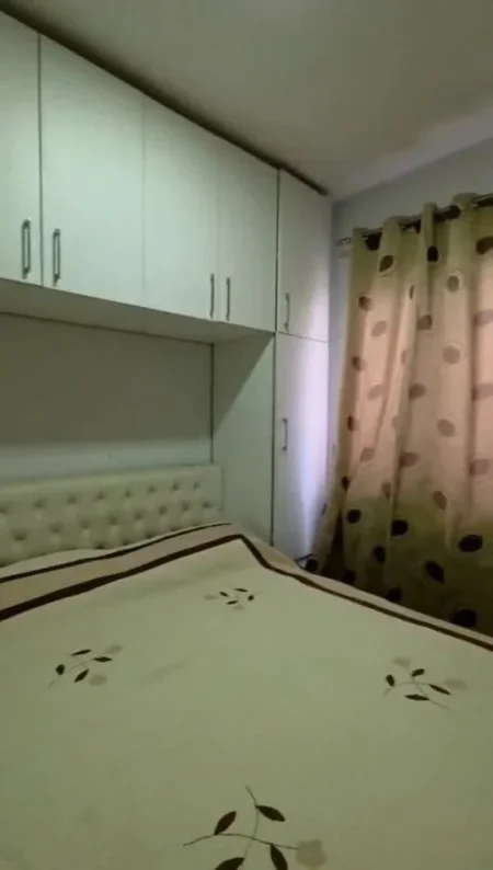 Tirane, jepet me qera apartament 1+1 Kati 3, 89 m² 125000 € (Fresku)