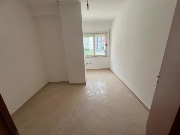 Tirane, shitet apartament 3+1+2+Ballkon, Kati 1, 113 m² 220.000 € (Jordan Misja)