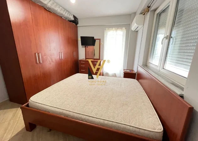 Tirane, jepet me qera apartament 1+1+Ballkon Kati 5, 60 m² 520 € (JORDAN MISJA)