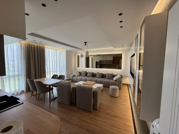Tirane, jepet me qera apartament 1+1 Kati 6, 76 m² 700 € (Bulevardi i Ri)