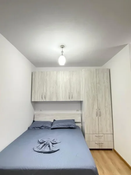 Tirane, jepet me qera apartament 1+1 Kati 5, 35 m² 400 € (Spitali Amerikan 2)