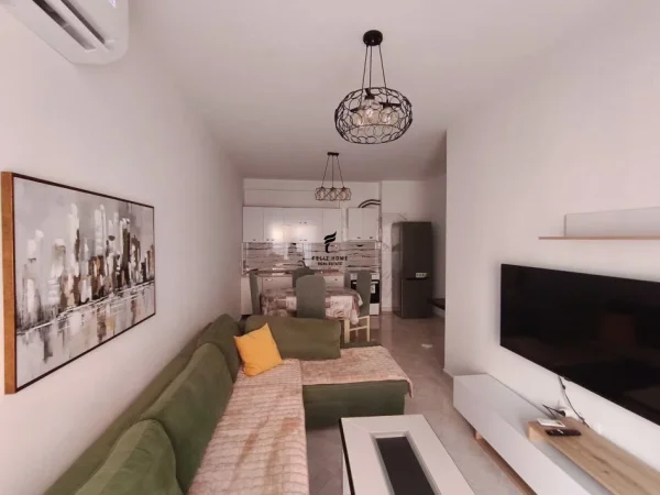 Tirane, jepet me qera apartament 2+1 Kati 7, 80 m² 500 € (RRUGA BEDRI KARAPICI)