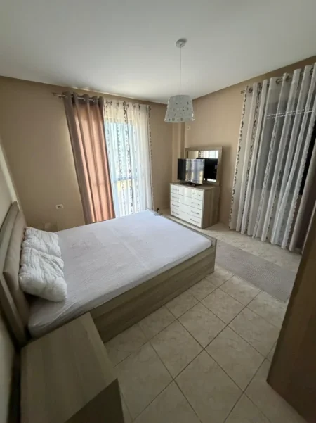 Tirane, jepet me qera apartament 2+1 Kati 6, 110 m² 500 € (DON BOSKO)