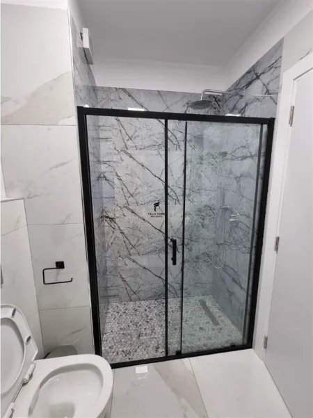 Tirane, jepet me qera apartament 2+1 Kati 8, 100 m² 750 € (PORCELANI)