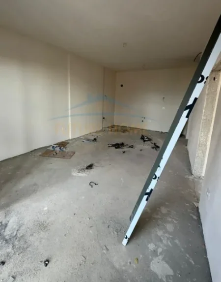 Tirane, shitet apartament 1+1 Kati 6, 68 m² 136.500 € (Fusha Aviacionit)