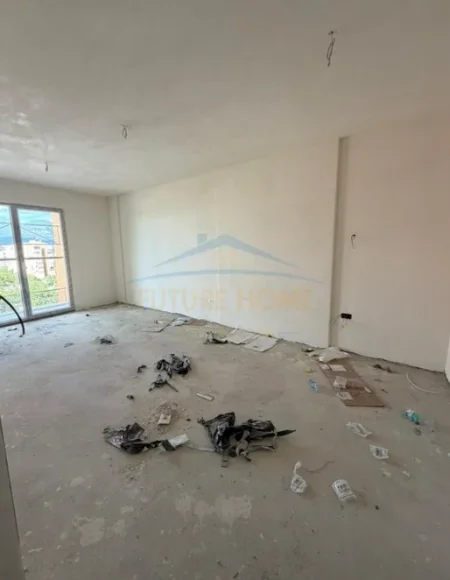 Tirane, shitet apartament 1+1 Kati 6, 68 m² 136.500 € (Fusha Aviacionit)