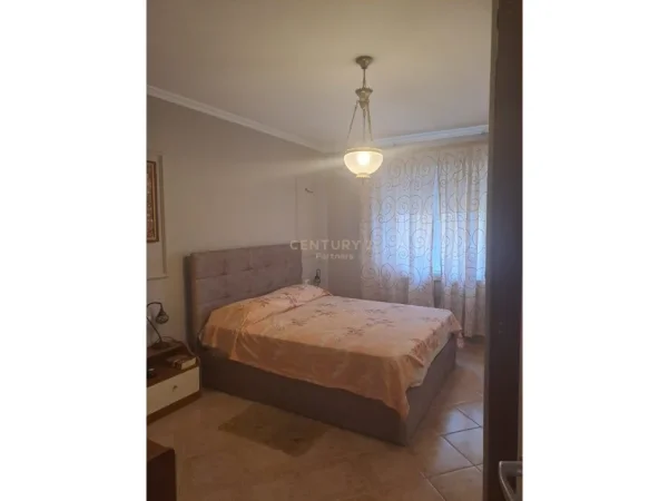 Tirane, shitet apartament 2+1 Kati 3, 115 m² 265.000 € (vasil shanto)