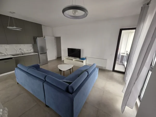 Tirane, jepet me qera apartament 2+1 , 120 m² 600 € (Rruga e Dibrës)
