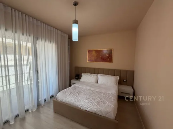 Tirane, jepet me qera apartament 1+1 Kati 5, 70 m² 700 € (mine peza)