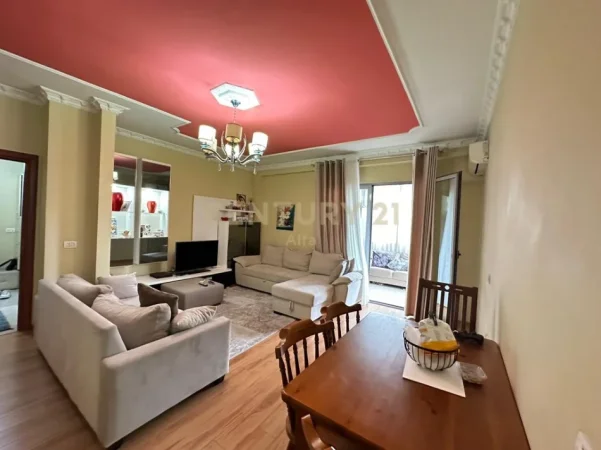 Tirane, shitet apartament 2+1+Ballkon Kati 4, 105 m² 270.000 € (atsh)