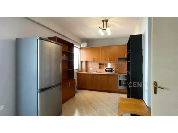 Tirane, jepet me qera apartament 1+1 Kati 5, 61 m² 500 € (jordan misja)