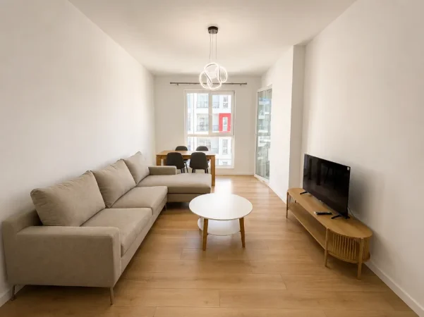 Tirane, jepet me qera apartament 2+1+Ballkon Kati 6, 460 €